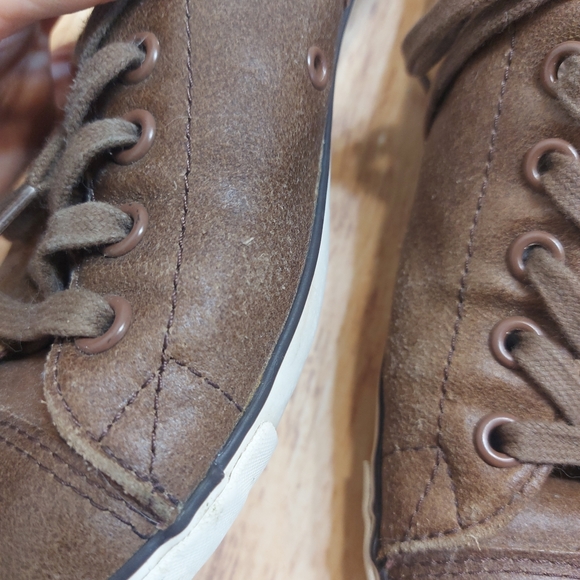 Converse brown leather converse women's  sz 6 - Picture 2 of 10